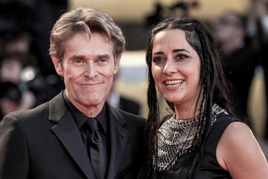 Willem Dafoe Wife 