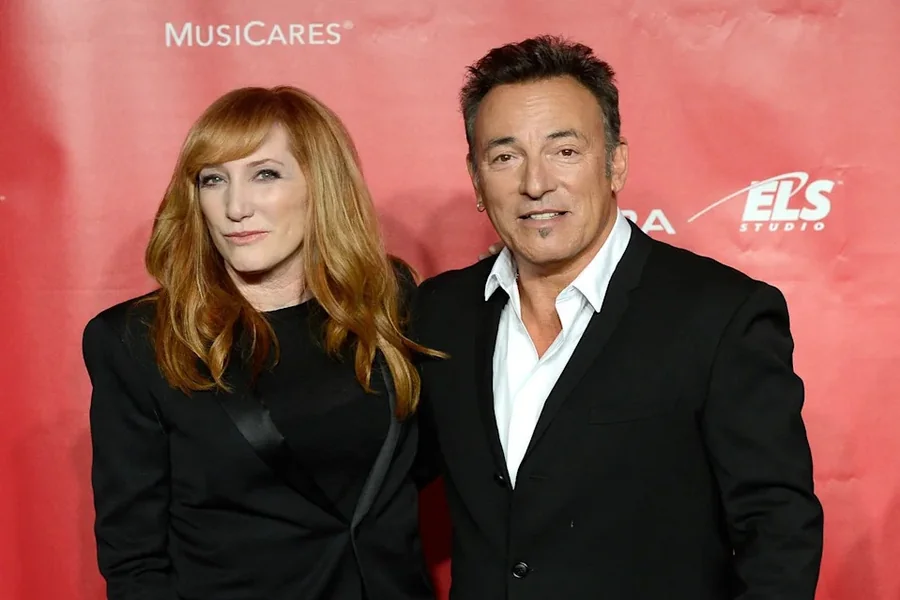 julianne phillips husband